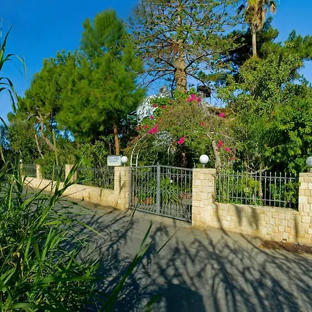 Villa Anna Palaiochora Exterior photo